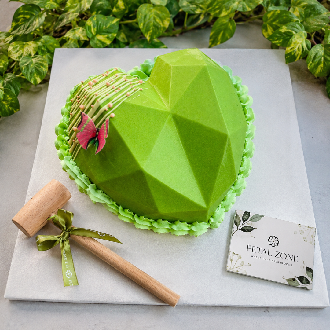 Pistachio Treasure – Premium Pistachio Pinata Cake