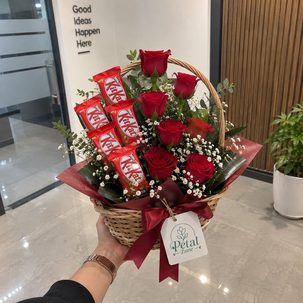 Break-Time Basket – Kit Kat Basket Bouquet 3