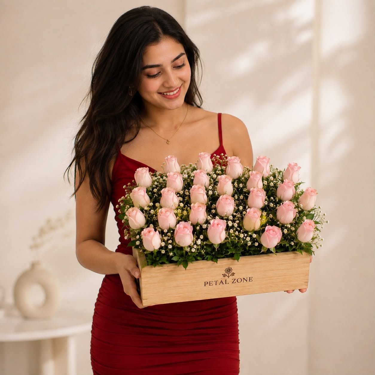 A Keepsake of Pink Dreams – 25 Pink Roses Wooden Tray 3