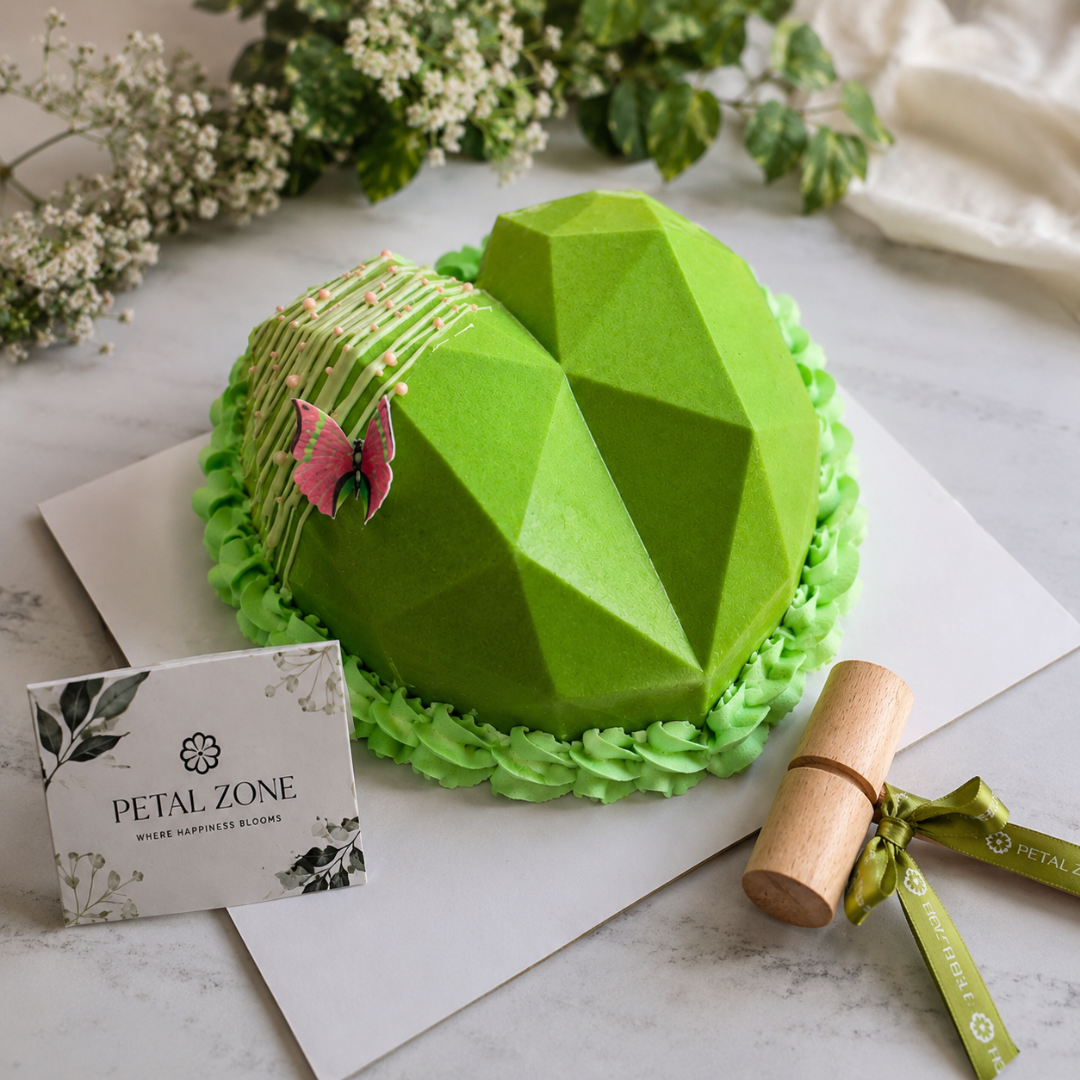 Pistachio Treasure – Premium Pistachio Pinata Cake 2