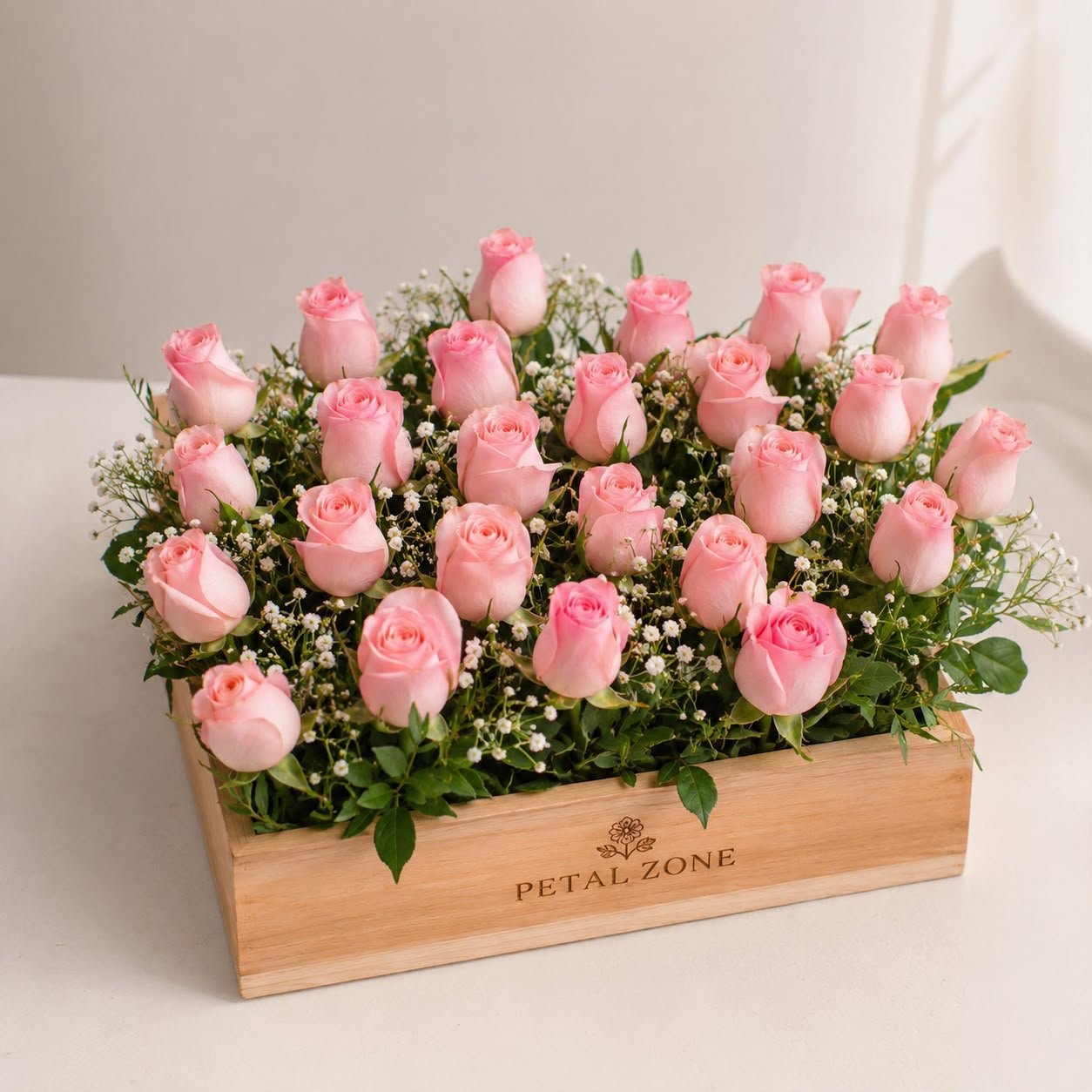 A Keepsake of Pink Dreams – 25 Pink Roses Wooden Tray 2
